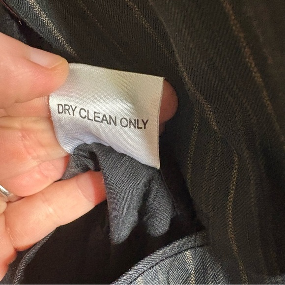 Giorgio Ferraro Classic Black Pinstripe Men's Blazer Size 44R - Picture 7 of 7